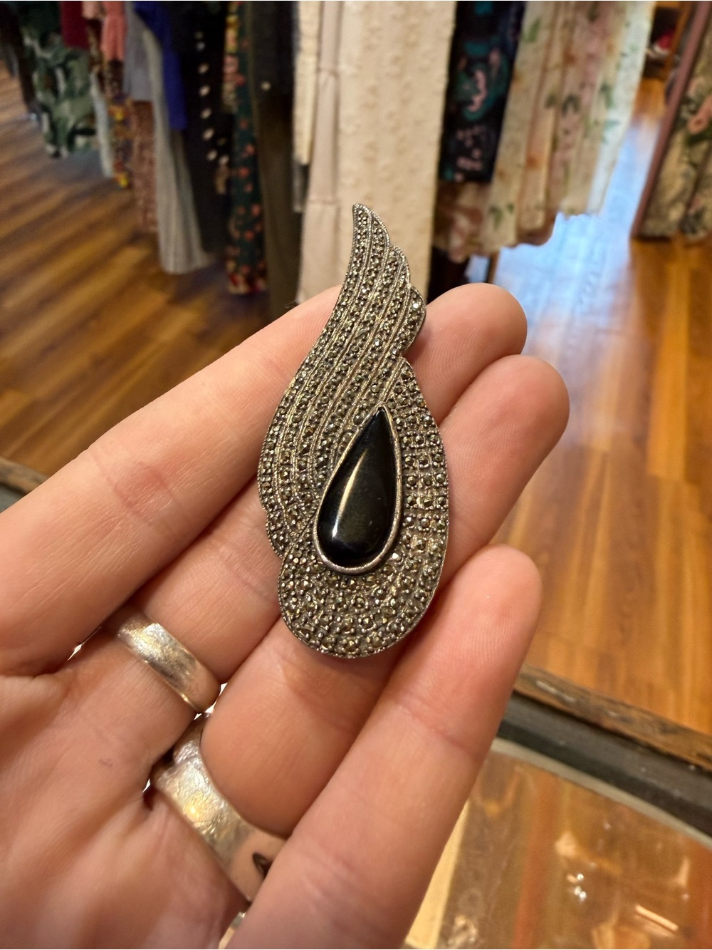 Sterling silver Marcasite Teardrop Wing Pendant with Black Onyx - Picture 5 of 6
